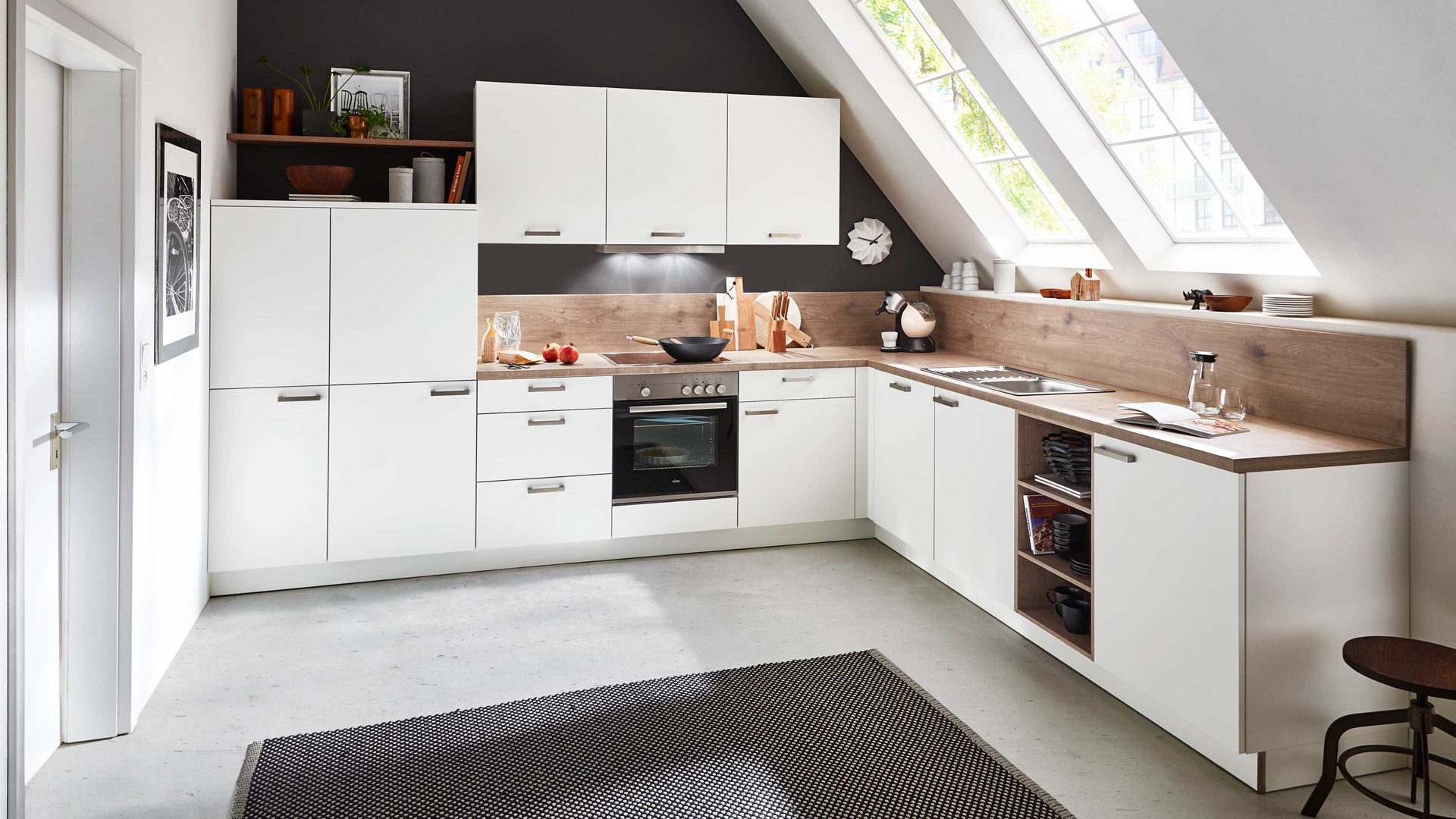 Einbauküche Nolte® küchen aus Holz in Weiß nolte® Einbauküche Plus mit Einbaugeräten Weiß & Steineiche - Stellfläche ca. 350 x 290 cm
