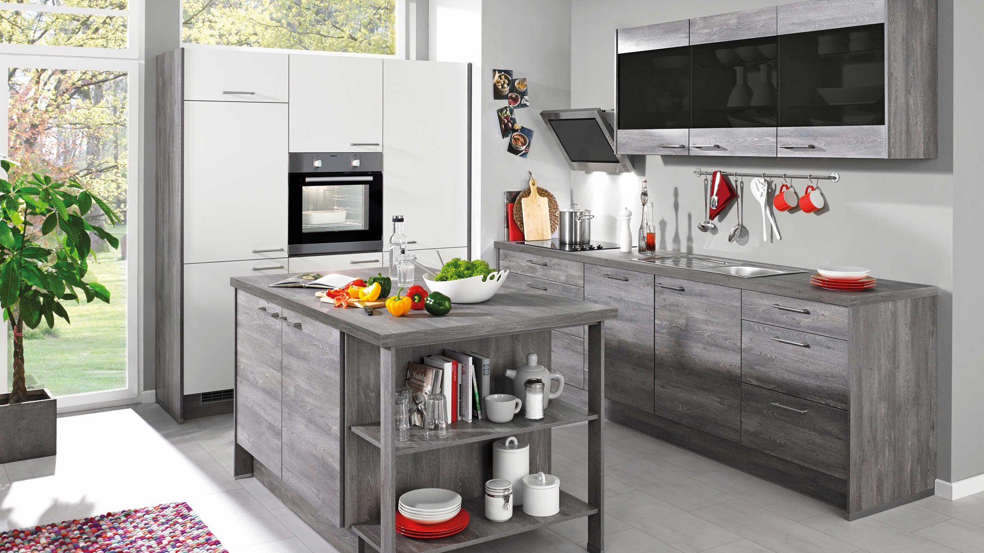 Einbauküche Pino küchen aus Holz in Grau pino Einbauküche inklusive Einbaugeräte Steineiche & Weiß - zweizeilig