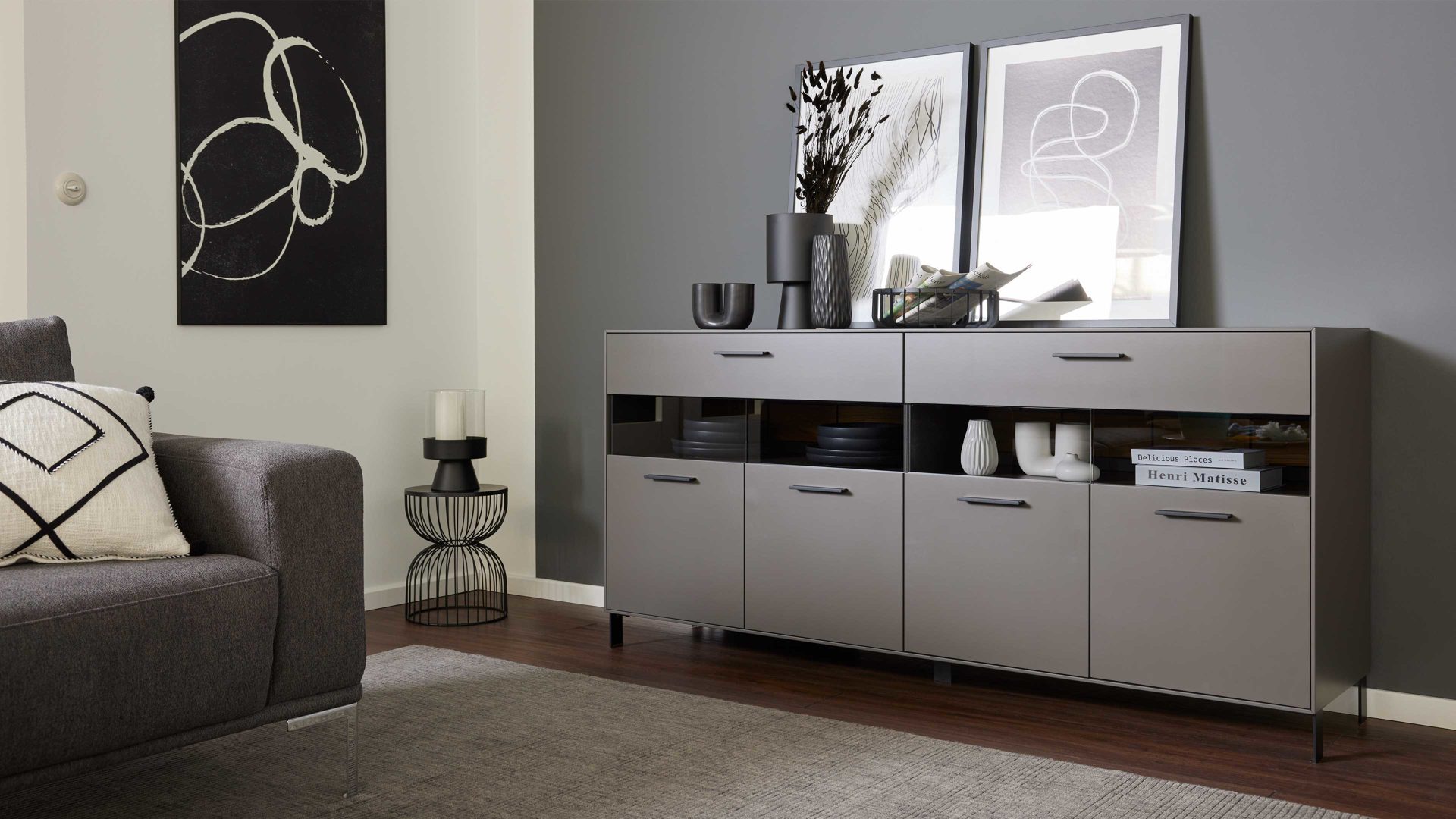 Sideboard Interliving aus Holz in Dunkelgrau Interliving Wohnzimmer Serie 2030 - Sideboard 21 Wolfram Grey & Spaltholz - vier Türen, zwei Schubladen, Breite ca. 180 cm