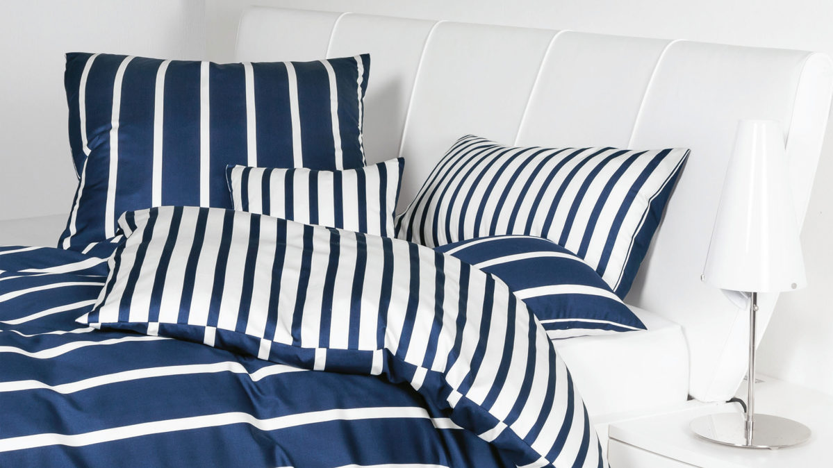 Bettwäsche-Set Janine® aus Naturfaser in Dunkelblau Janine® Bettwäsche-Set Nachtschattenblau - ca. 135 x 200 cm