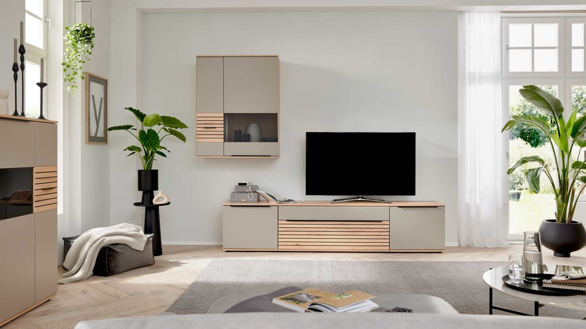 Wohnwand Interliving aus Holz in Grau Interliving Wohnzimmer Serie 2032 - Wohnwand EB27001 Grau & Balkenbuche - Länge ca. 315 cm
