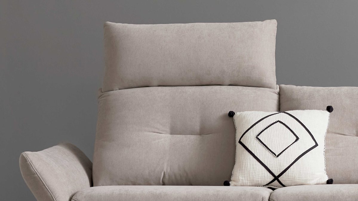 Kopfstütze Interliving aus Stoff in Hellgrau Interliving Sofa Serie 4400 - Kopfstütze platingrauer Bezug DWN 49 - Breite ca. 82 cm