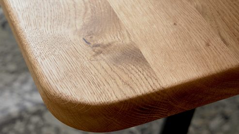 Esstisch Interliving aus Holz in Holzfarben Interliving Esszimmer Serie 5115 - Esstisch mit abgerundeten Kanten astige Eiche & anthrazitfarbenes Metall - ca. 160 x 90 cm