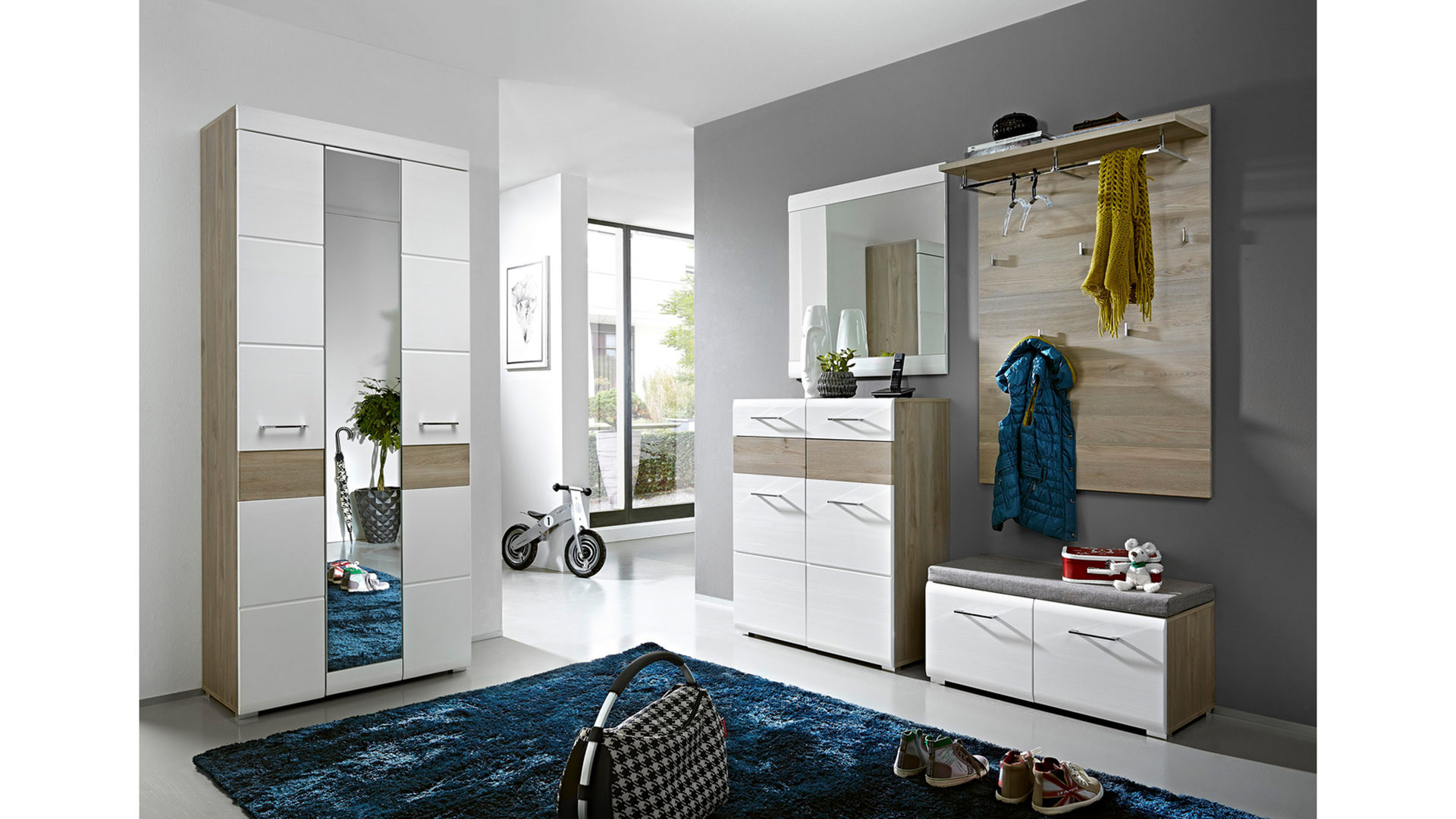 Wandgarderobe Innostyle aus Nachbildung in Holzfarben Wandgarderobe als Flurmöbel Silbereichefarbene Kunststoffoberflächen – ca. 84 x 128 cm