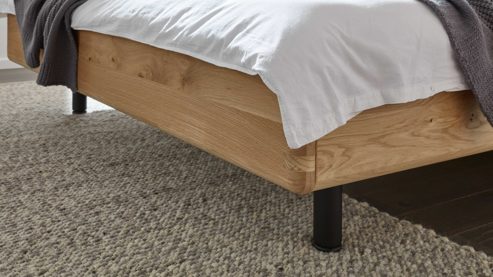 Bettgestell Interliving aus Holz in Grau Interliving Schlafzimmer Serie 1015 – Bettgestell sienafarbener Bezug Kano 9811 & Wildeiche – Liegefläche ca. 180 x 200 cm