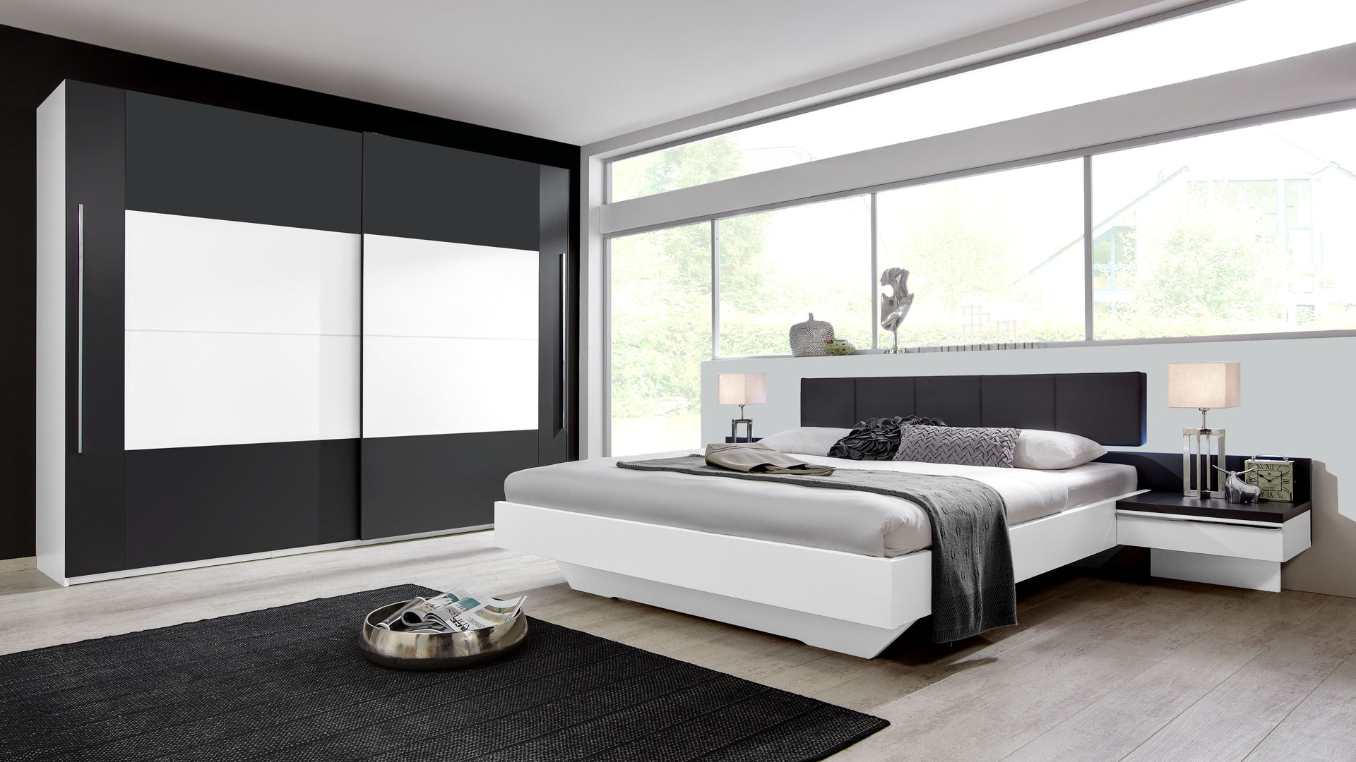 Modernes Rauch Schlafzimmer Mit Schwebeturenschrank Alpinweisse