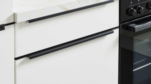 Einbauküche culineo® aus Holz in Weiß Culineo® Einbauküche C187 mit Einbaugeräten Weiß & Nussbaum Milano - Stellfläche ca. 335 x 305 cm