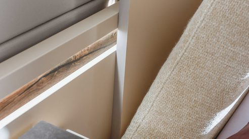 Nachtkommode PARTNERRING COLLECTION aus Holz in Beige rauch ORANGE Luana - Hängekonsolen Champagner & Atlantic oak - zweiteilig