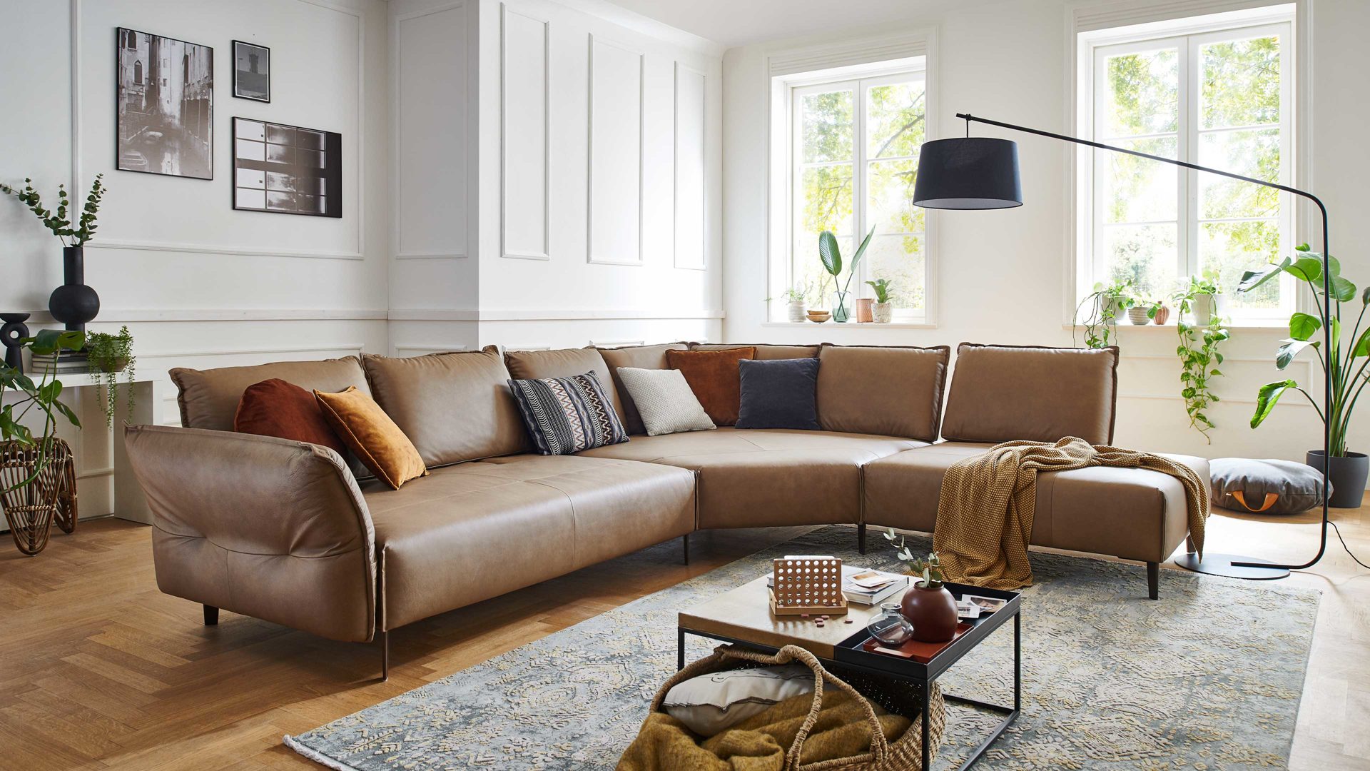 Ecksofa W.schillig i. i. aus Leder in Braun W.SCHILLIG Leder-Ecksofa Bonnie fangofarbenes Leder Z69-21 & bronzefarbene Metallfüße – Stellfläche ca. 340 x 272 cm