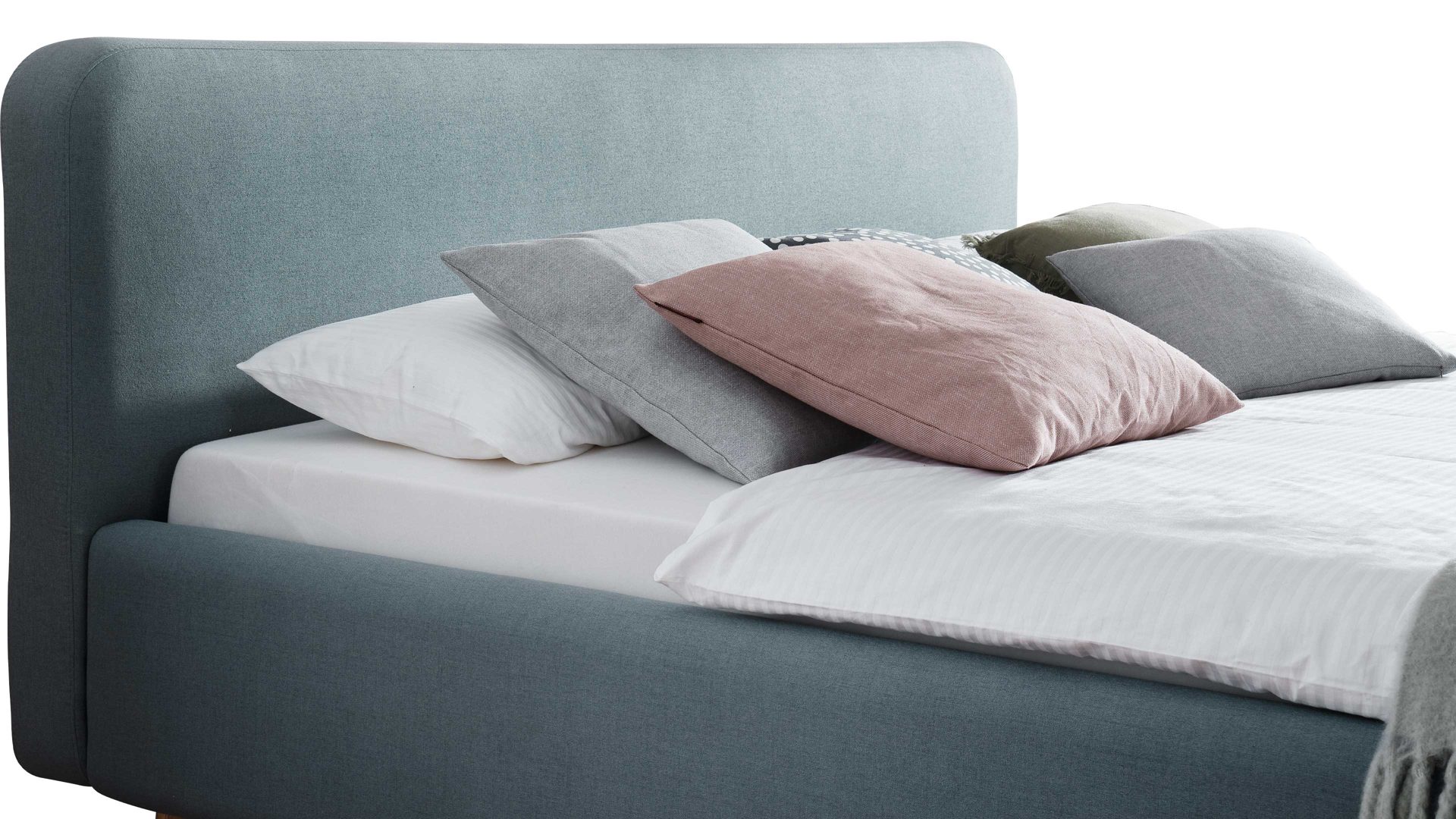 Bettgestell Meise.möbel aus Stoff in Hellblau Polsterbettgestell Mattis eisblaues Flachgewebe Aspen 84 & Holzfüße - Liegefläche ca. 180 x 200 cm