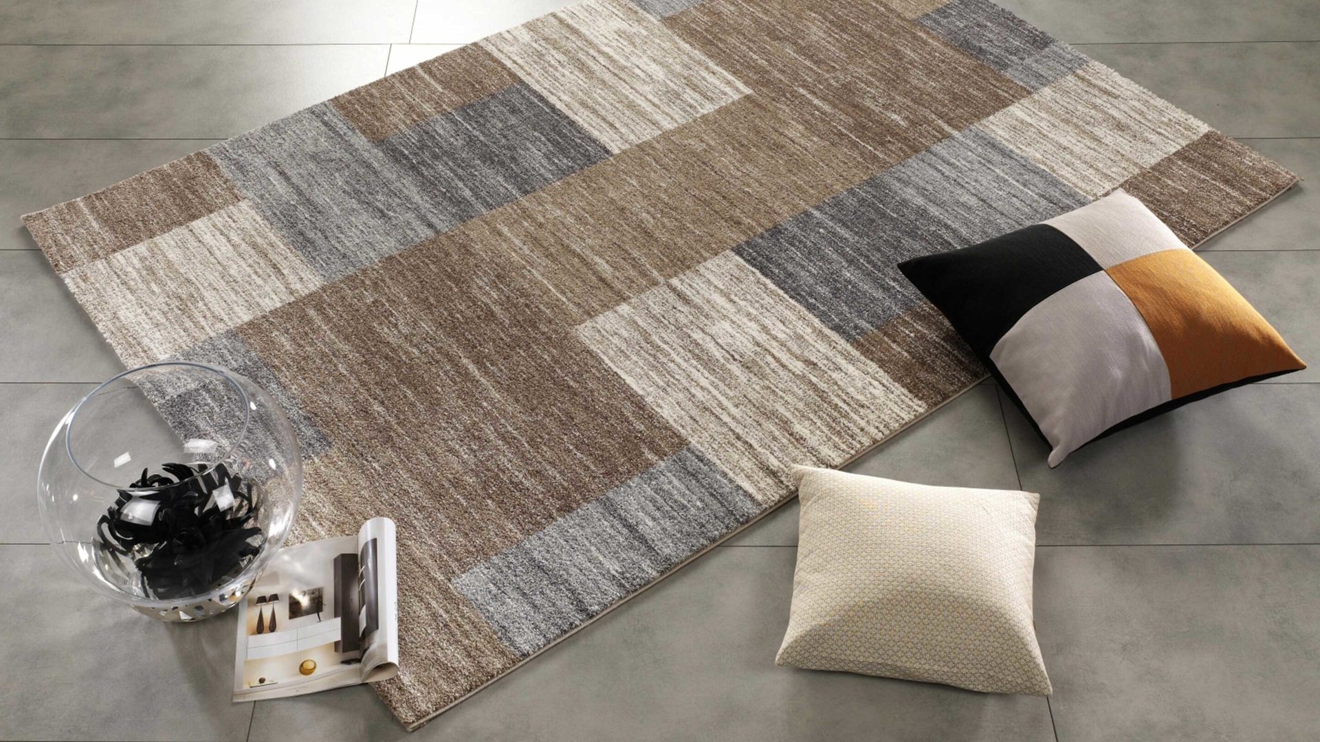 Webteppich Oci aus Kunstfaser in Braun Webteppich Sofi Grand für Ihre Wohnaccessoires beige & braune Kunstfaser – ca. 140 x 200 cm