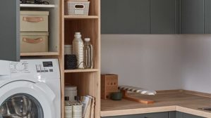 Systemküche Nobilia® aus Holz in Dunkelgrün nobilia® Hauswirtschaftsraum-Lösung Easytouch Mineralgrün & Eiche San Remo - Stellfläche ca. 275 x 247 cm