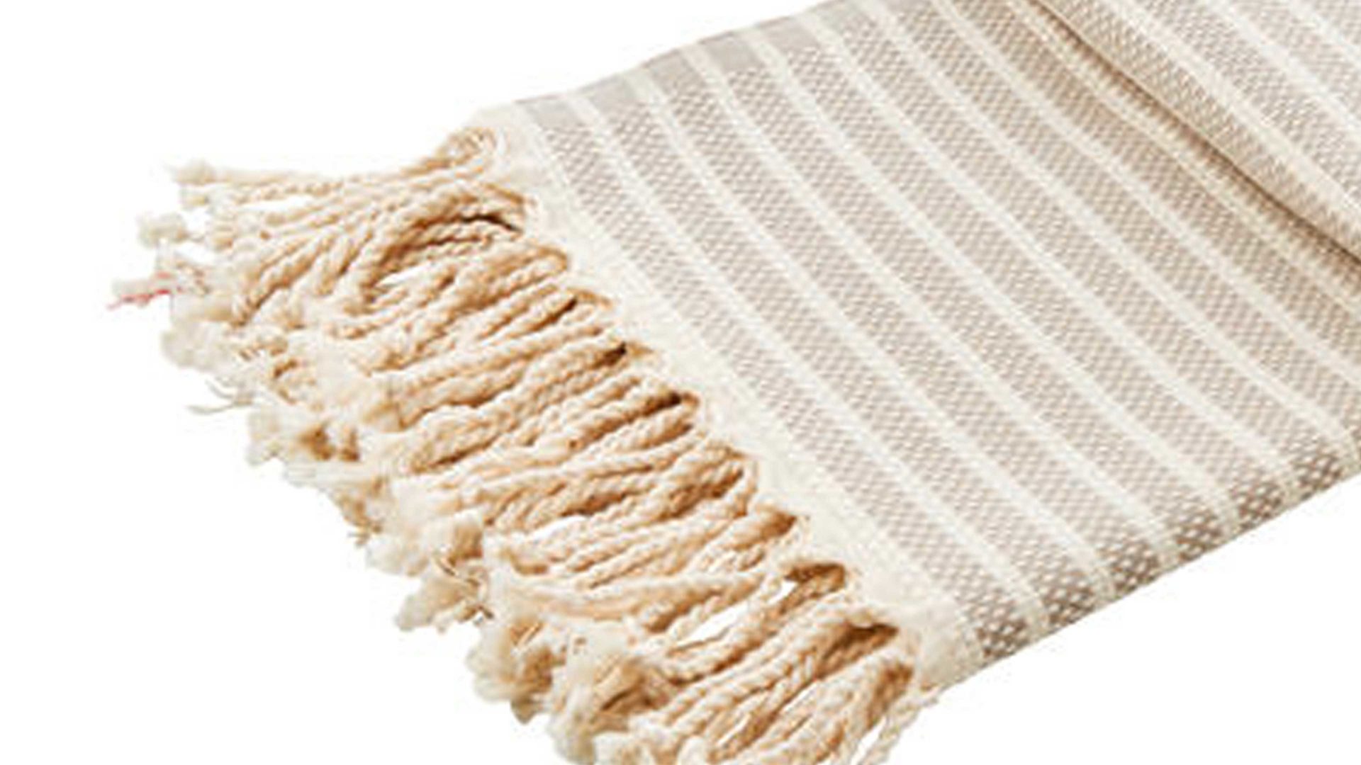 Wohndecke Done.® aus Naturfaser in Hellgrau done.® Wohndecke Lounge Stripes Plus Silber & Weiß – ca. 100 x 180 cm