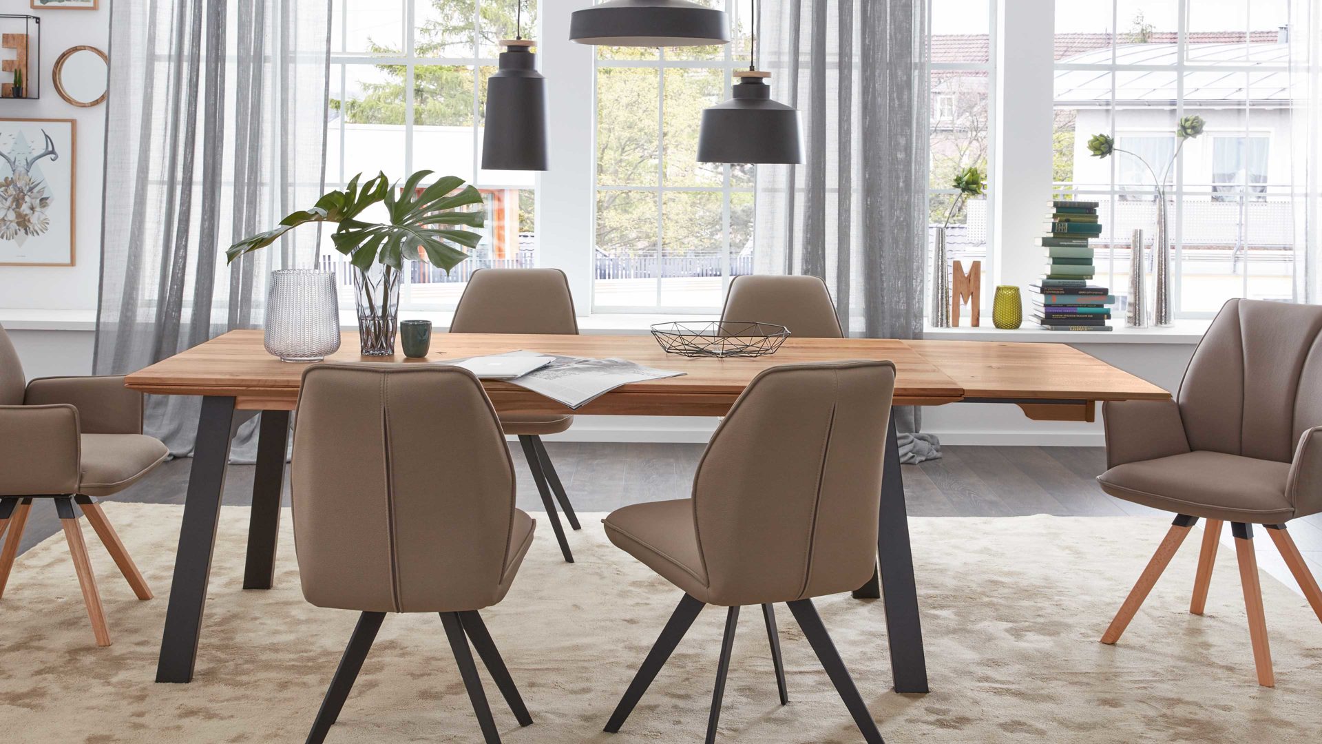 Auszugtisch Interliving aus Holz in Holzfarben Interliving Esszimmer Serie 5102 – Auszugtisch V513 Charakter-Kernbuche & schwarzes Eisen – ca. 180-230 x 100 cm