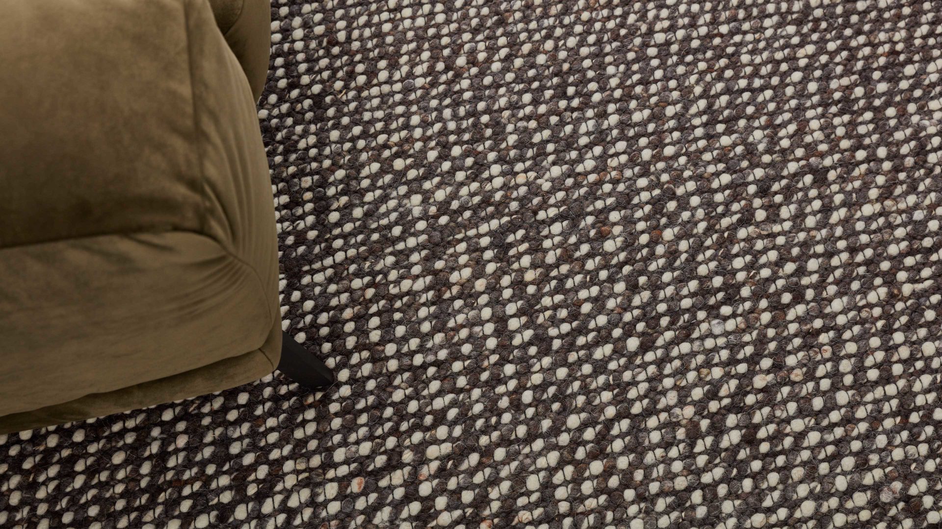 Handwebteppich Interliving aus Naturfaser in Braun Interliving Teppich Serie B-8001 perlfarbene Schurwolle – ca. 140 x 190 cm