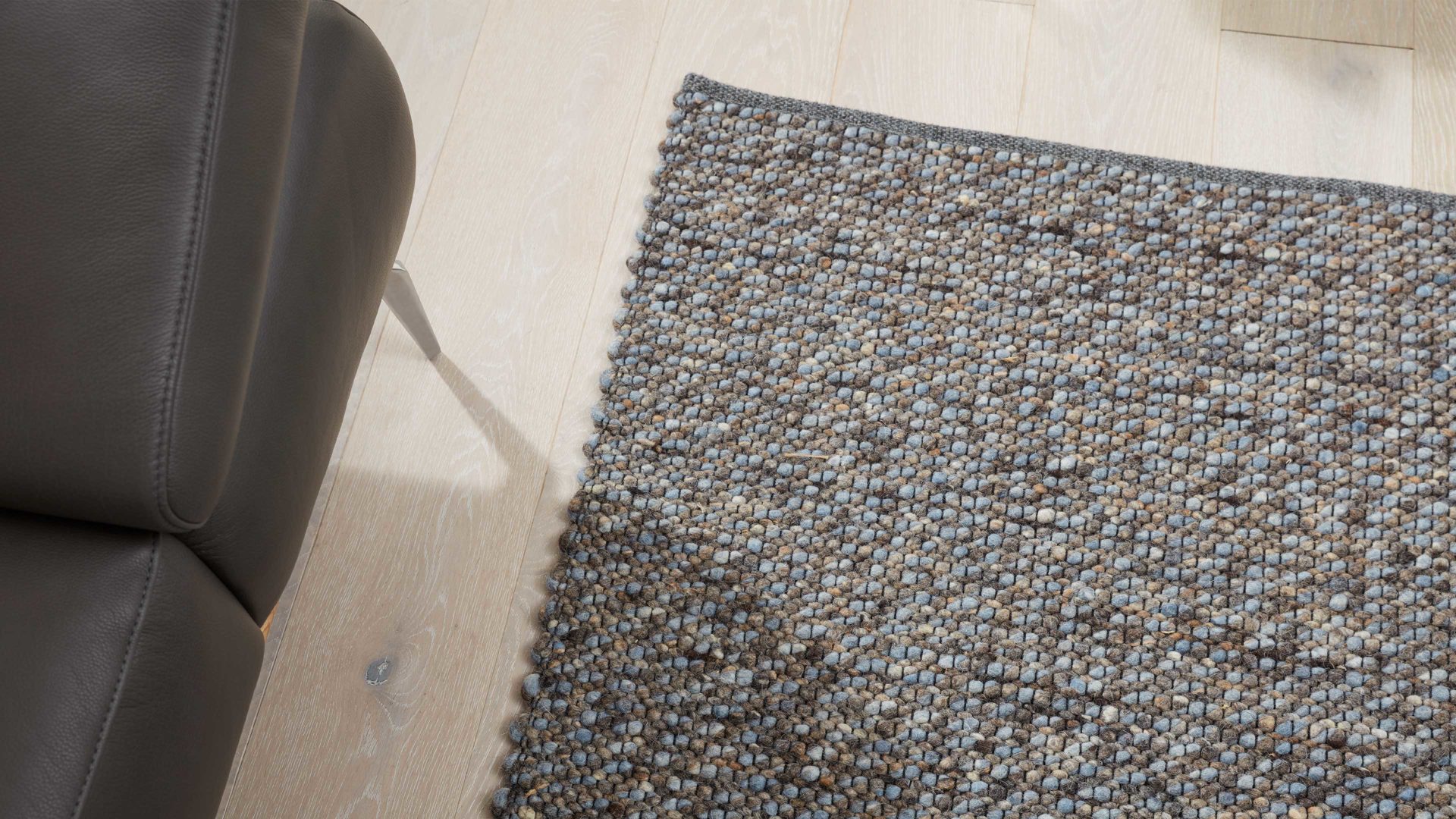 Handwebteppich Interliving aus Naturfaser in Dunkelblau Interliving Teppich Serie B-8001 oceanfarbene Schurwolle – ca. 170 x 240 cm
