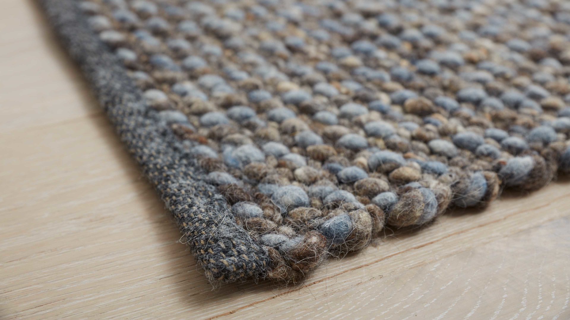 Handwebteppich Interliving aus Naturfaser in Dunkelblau Interliving Teppich Serie B-8001 oceanfarbene Schurwolle – ca. 170 x 240 cm