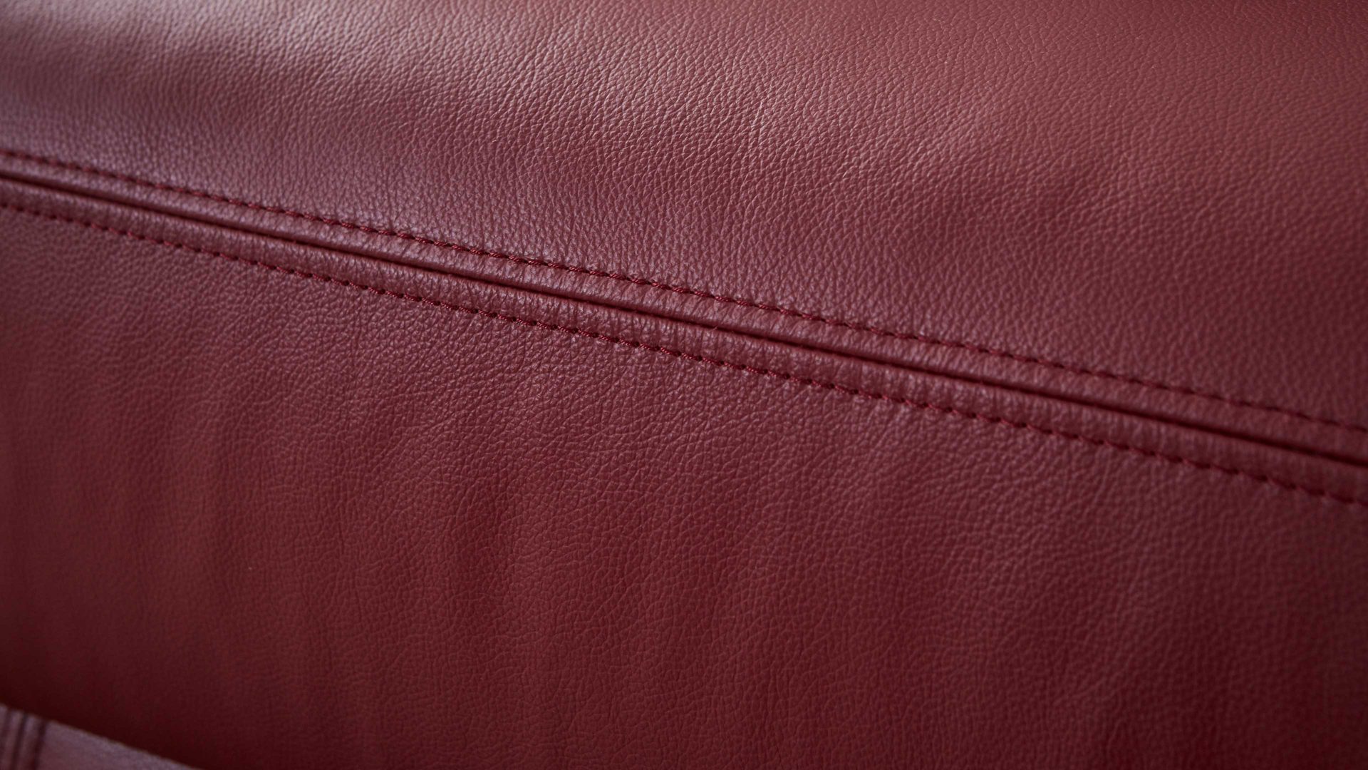 Schlafsofa comfortmaster besser sitzen, liegen, leben aus Leder in Rot Comfortmaster Messina Funktionssofa - Schlafcouch dunkelrotes Leder 20-1030 & Chromfüße 84 - Breite ca. 157 cm