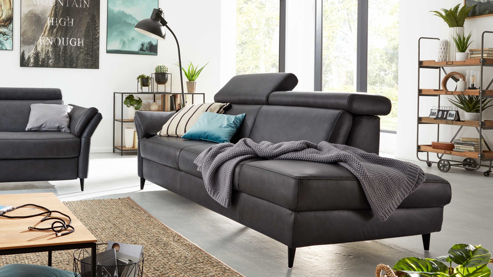 Recamiere Interliving aus Leder in Anthrazit Interliving Sofa Serie 4055 - Recamiere anthrazitfarbenes LongLife-Leder Texas - Länge ca. 222 cm