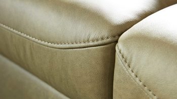 Zweisitzer Interliving aus Leder in Grün Interliving Sofa Serie 4400 - Zweisitzer olivgrünes Leder EVI 33 - Breite ca. 214 cm