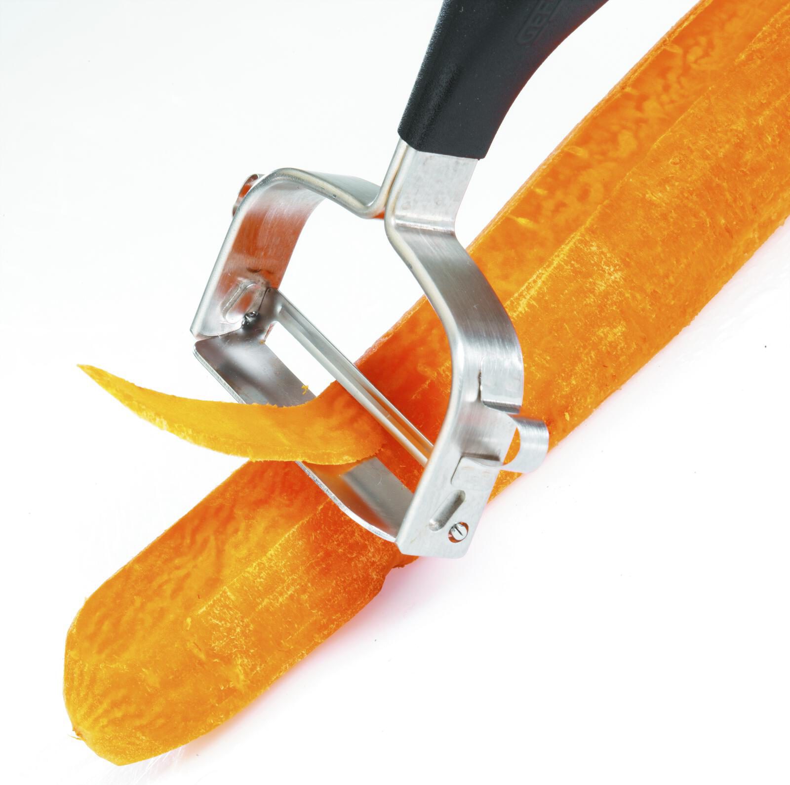 Küchenhelfer Gefu aus Kunststoff in Silber Schwarz GEFU Sparschäler aus hochwertigem Klingenstahl & Kunststoff