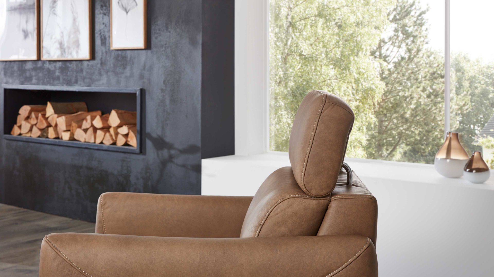 Relaxsessel comfortmaster besser sitzen, liegen, leben aus Leder in Hellbraun Comfortmaster 7180 - Relaxsessel 24E44 motorisch - wüstenfarbenes LongLife-Leder & anthrazitfarbener Sternfuß