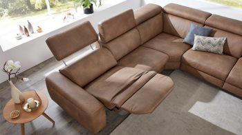 Ecksofa comfortmaster besser sitzen, liegen, leben aus Leder in Hellbraun Comfortmaster 1180 Spektra - Ecksofa mit Wall-Free wüstenfarbenes LongLife-Leder - Stellfläche ca. 280 x 239 cm