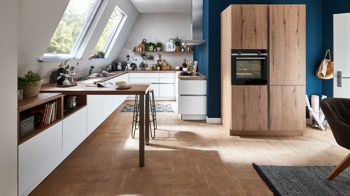 Einbauküche Nolte® küchen aus Holz in Weiß nolte® Einbauküche Manhattan Uni mit SIEMENS-Einbaugeräten Weiß & Vulkaneiche – zweizeilig