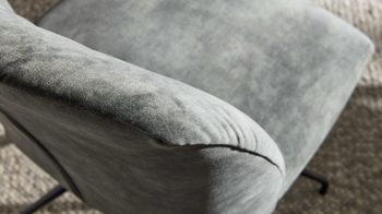 Polsterstuhl Interliving aus Stoff in Grün Interliving Esszimmer Serie 5110 - Polsterstuhl grüner Bezug Genova & schwarzer Spinnenfuß