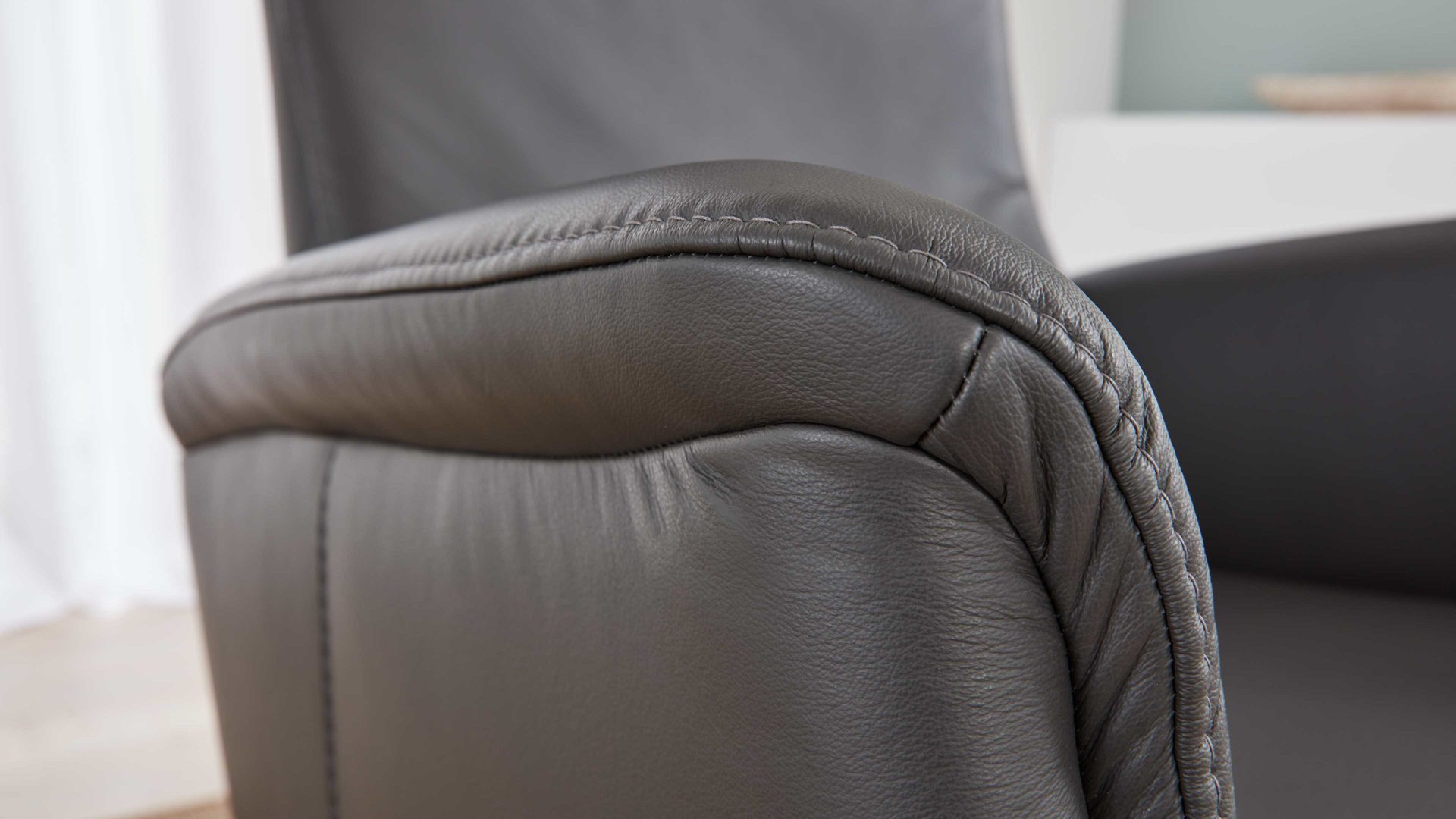 Relaxsessel modulmaster aus Leder in Anthrazit Modulmaster MM-PN1062 - Relaxsessel 1DRF anthrazitfarbenes Leder Torro & schwarzer Sternfuß V1S