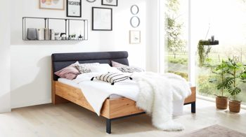 Bettgestell Interliving aus Holz in Anthrazit Interliving Schlafzimmer Serie 1023 – Bettgestell 87438 Winkelfuß, Liegefläche ca. 200 x 200 cm - Balkeneiche & Anthrazit