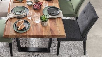 Polsterstuhl Standard furniture factory aus Stoff in Anthrazit Polsterstuhl Bornholm anthrazitfarbener Stoffbezug Lars 96 & schwarze Holzfüße