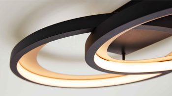 Deckenleuchte Interliving aus Metall in Schwarz Interliving Leuchten Serie 9337 - Deckenleuchte Mattschwarz & Gold – ca. 59 x 33 cm