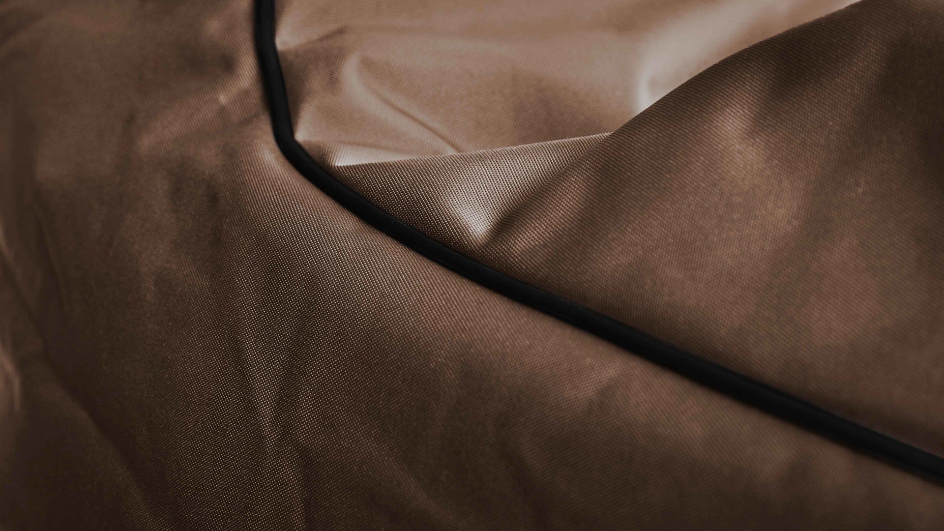 Sitzsack-Sessel Magma sitting point aus Kunstfaser in Braun SITTING POINT Sitzsack-Sessel swing scuba® braune Kunstfaser - ca. 95 x 90 x 65 cm