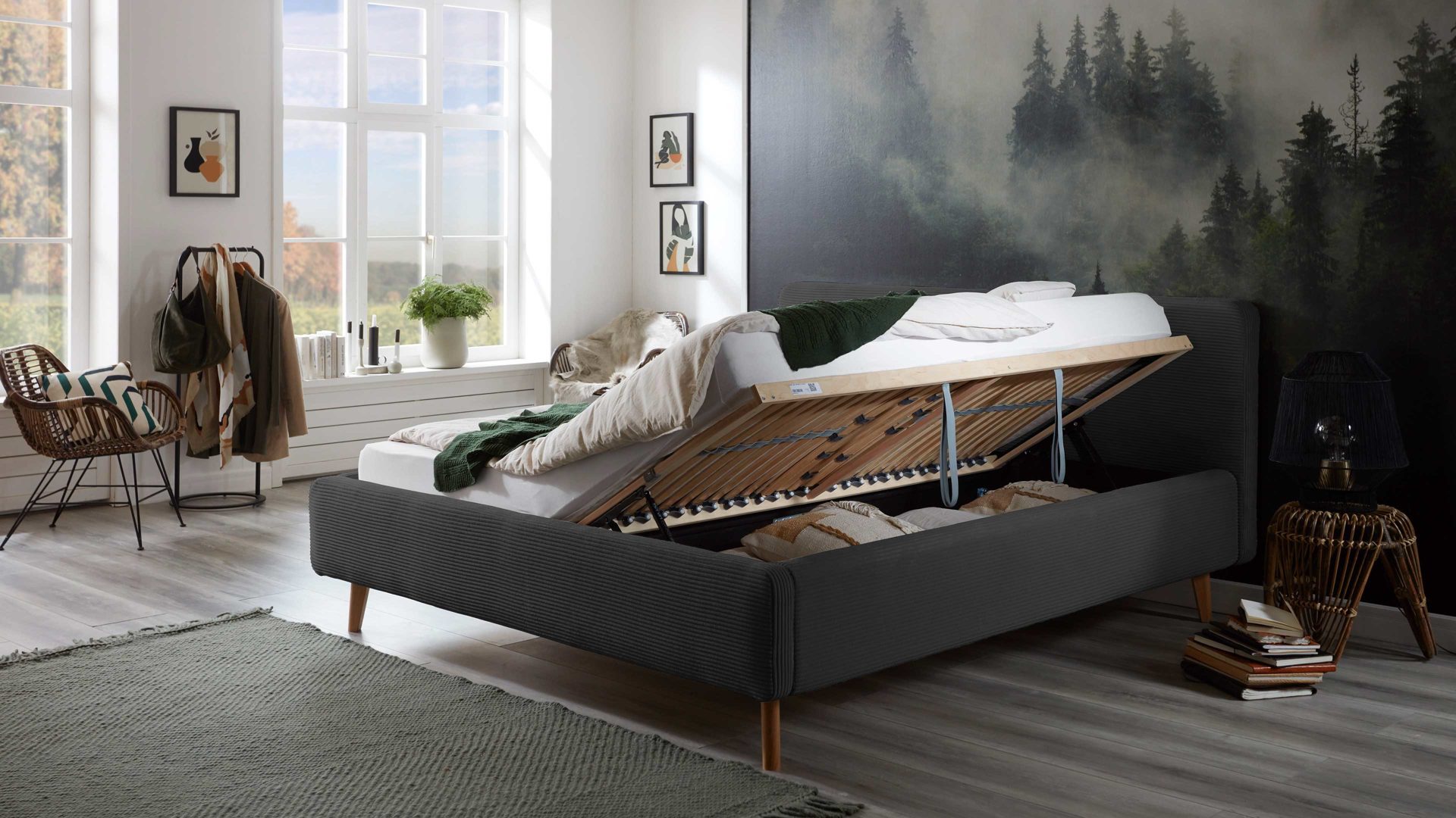 Bettgestell Meise.möbel aus Stoff in Anthrazit Polsterbettgestell Mattis mit Bettkasten anthrazitfarbener Breitcord Poso 34 & Holzfüße - Liegefläche ca. 160 x 200 cm