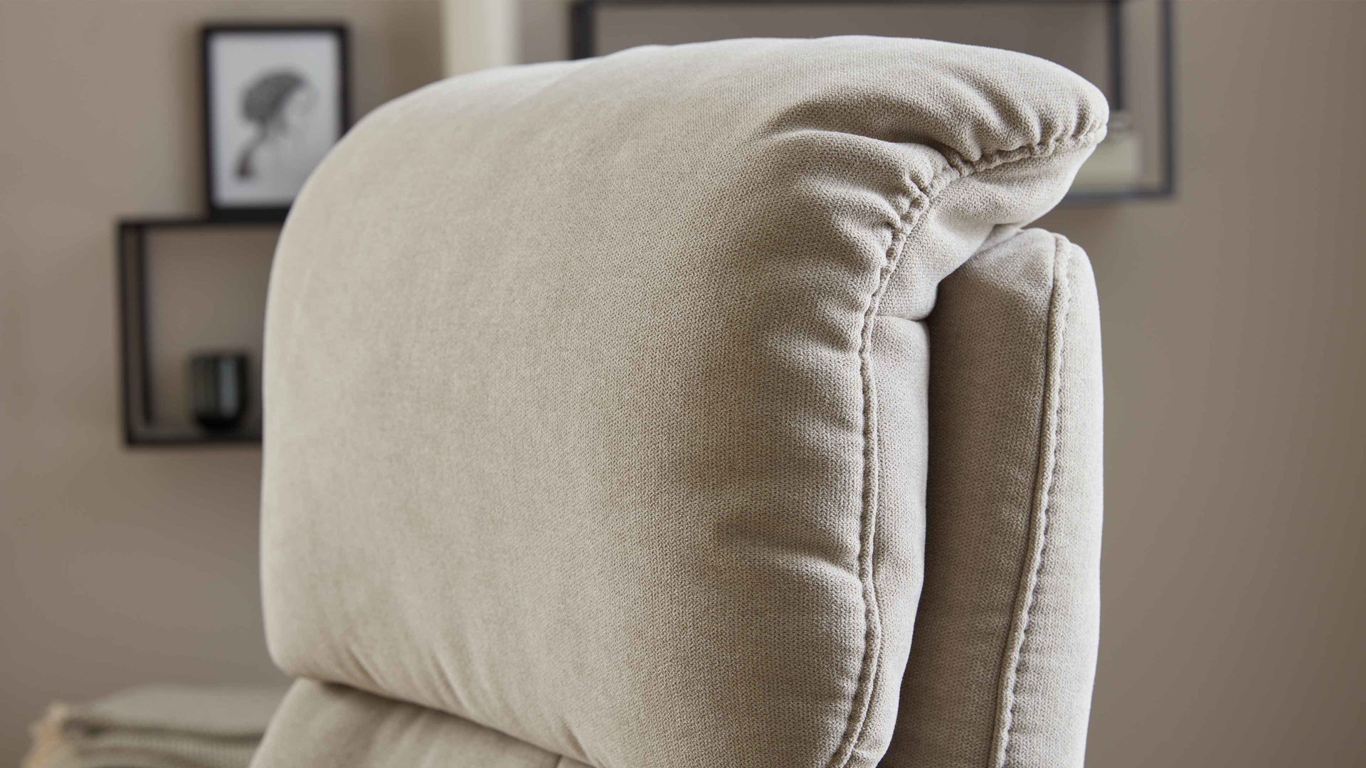 Relaxsessel comfortmaster besser sitzen, liegen, leben aus Stoff in Beige Comfortmaster CM-HU1157 - Relaxsessel B ecrufarbener Bezug Kira - Ergonomie L