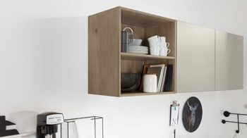 Einbauküche Interliving aus Holz in Grau Interliving Küche Serie 3053 mit AEG-Einbaugeräten Platingrau & Eiche Graphit Silber - zweizeilig