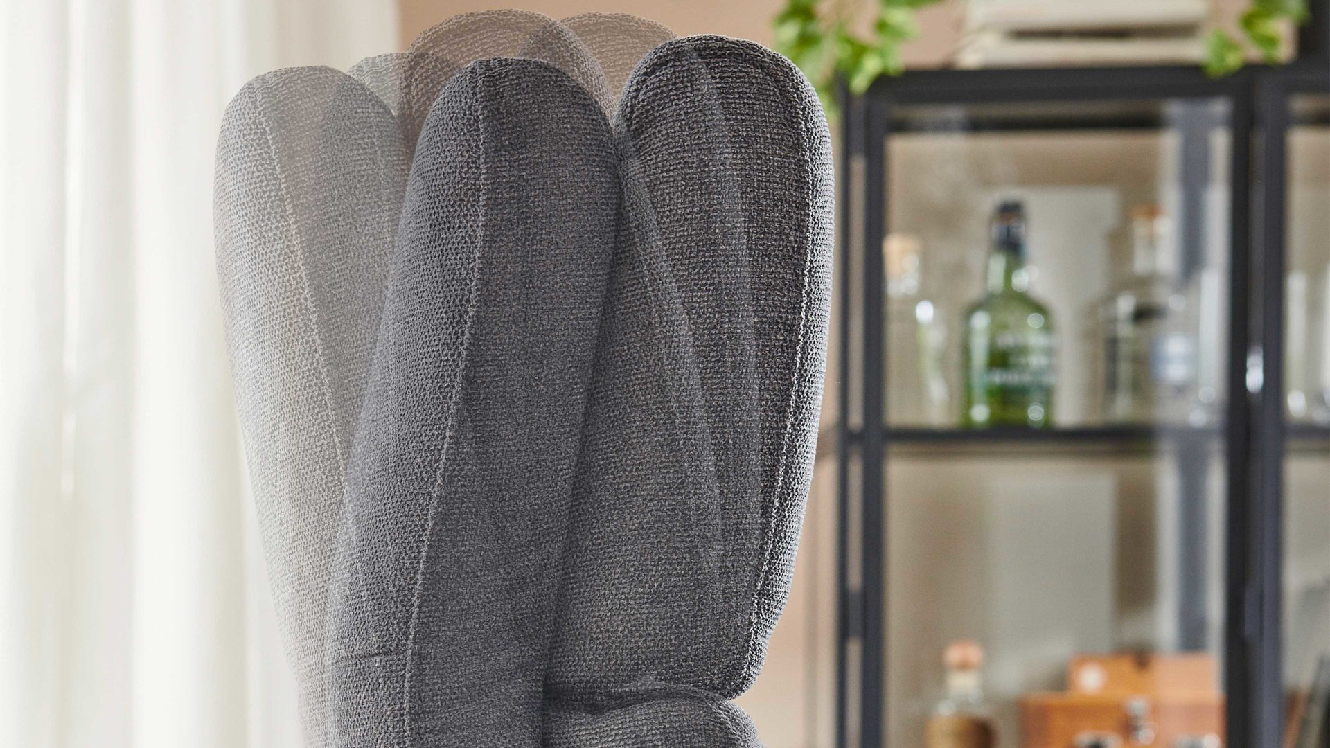 Relaxsessel OrthoSedis aus Stoff in Anthrazit Polsterprogramm OrthoSedis 4.0 - Relaxsessel L3 anthrazitfarbener Stoffbezug Sofia clean & schwarzer Sternfuß