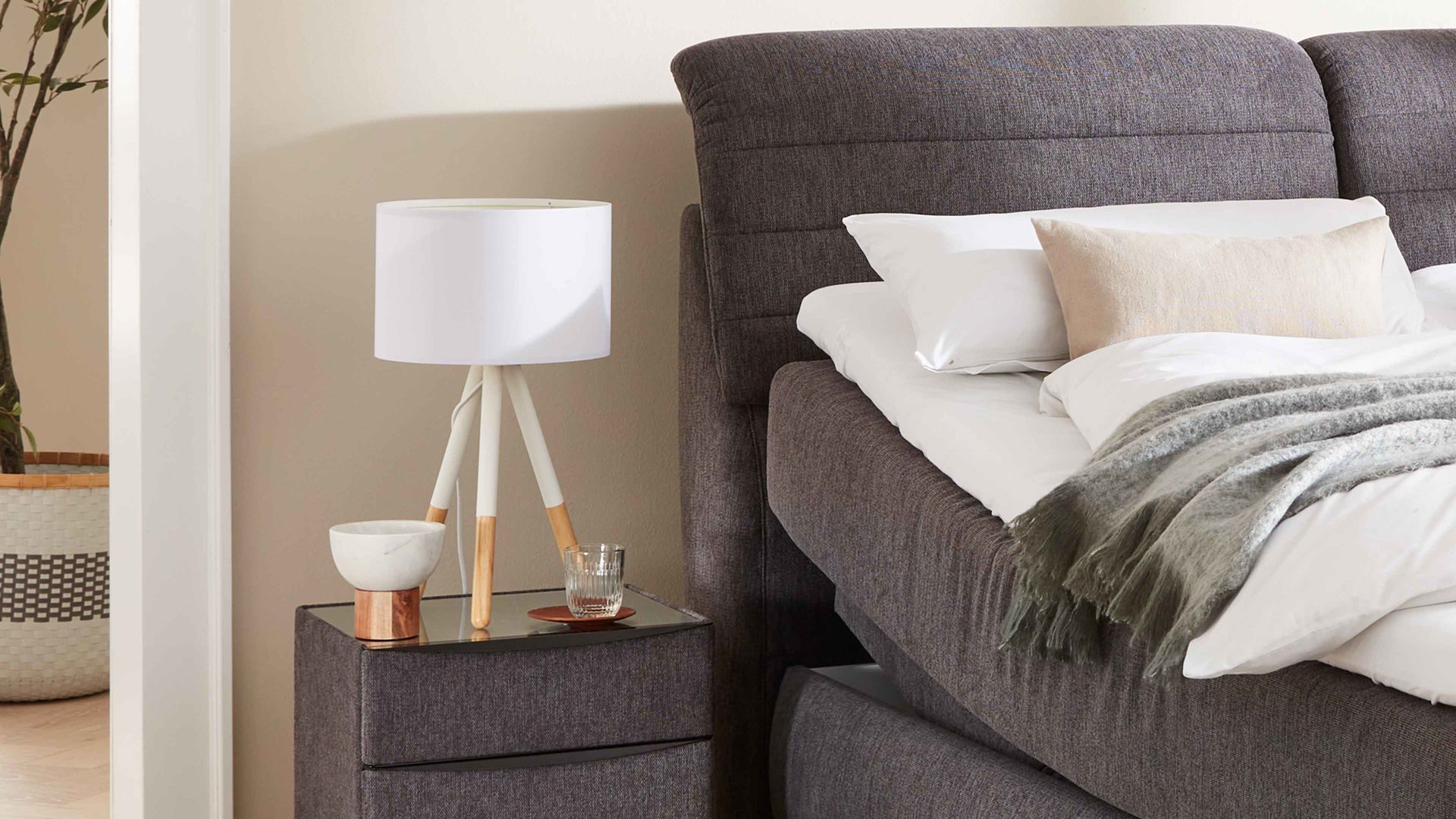 Boxspringbett comfortmaster besser sitzen, liegen, leben aus Stoff in Anthrazit Comfortmaster OC-BX21015 - Boxspringbett anthrazitfarbener Stoffbezug Brego 321200 – Liegefläche ca. 180 x 200 cm