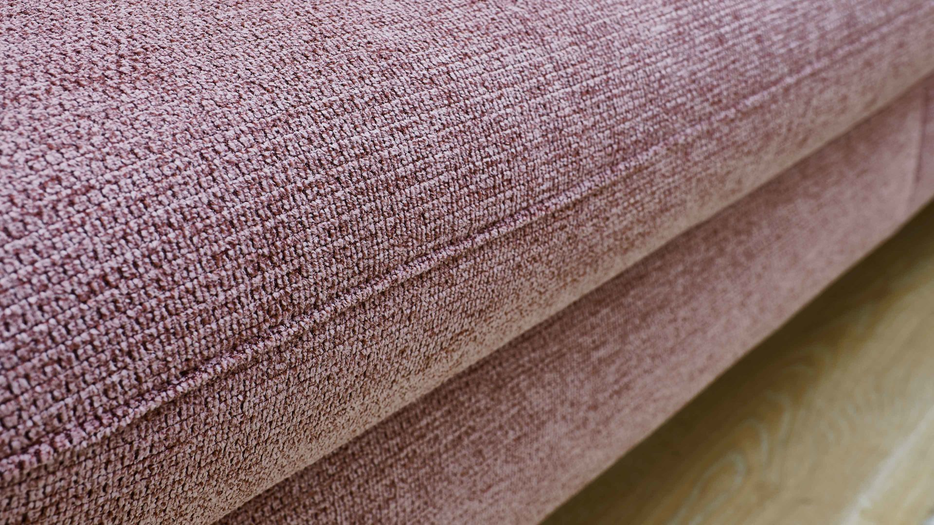 Polsterhocker modulmaster aus Stoff in Rosa Modulmaster MM-ZE1130 - XXL-Hocker rosé Webstoff Famosa wine & schwarze Alufüße - ca. 130 x 65 cm