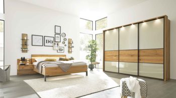 Komplettzimmer Interliving aus Holz in Hellgrau Interliving Schlafzimmer Serie 1027 – Komplettzimmer Eiche bianco & Champagner - vierteilig