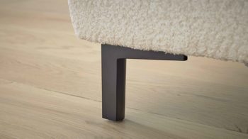 Polsterhocker Interliving aus Stoff in Weiß Interliving Sofa Serie 4054 – XXL-Hocker Ho naturweiße Chenille & schwarze Metallfüße – ca. 130 x 60 cm