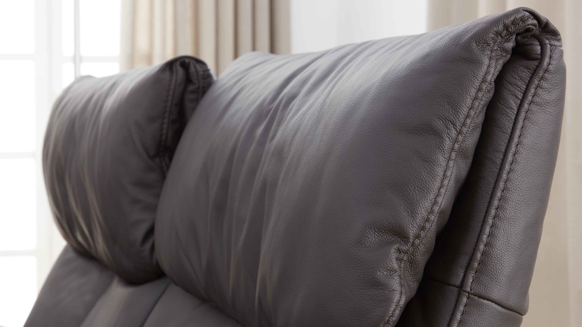 Dreisitzer comfortmaster besser sitzen, liegen, leben aus Leder in Dunkelbraun Comfortmaster Dreisitzer 4898 canyonfarbenes LongLife-Leder LG18 - Breite ca. 205 cm