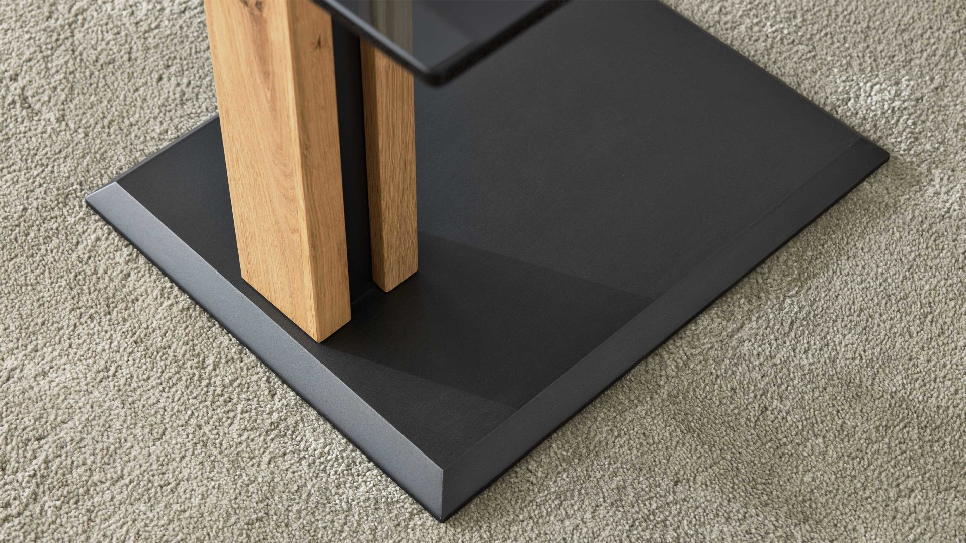 Beistelltisch Interliving aus Glas in Dunkelgrau Interliving Couchtisch Serie 6211 - Beistelltisch GPA-EBI graues Parsolglas & Wildeiche - ca. 55 x 47 cm