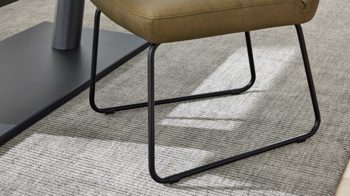 Polsterstuhl Interliving aus Leder in Grün Interliving Esszimmer Serie 5504 - Polsterstuhl 35 grünes Leder EVI 33 & schwarzes Kufengestell S 355