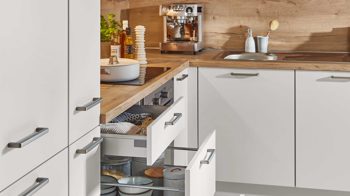 Einbauküche Nobilia® aus Holz in Hellgrau nobilia® Einbauküche Laser mit AEG Einbaugeräten Seidengrau & Eiche Sierra - Stellfläche ca. 305 x 245 cm