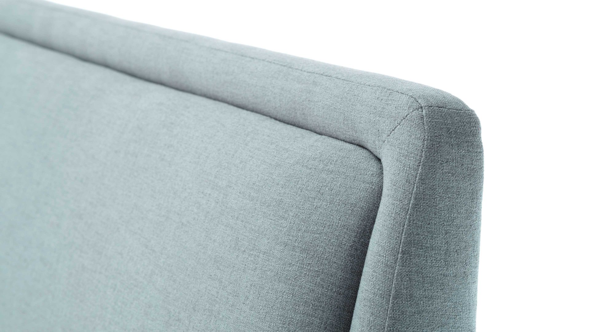 Bettgestell Meise.möbel aus Stoff in Blau Polsterbettgestell Frieda mit Bettkasten eisblauer Bezug Sawana 72 & eichfarbene Holzfüße - Liegefläche ca. 160 x 200 cm