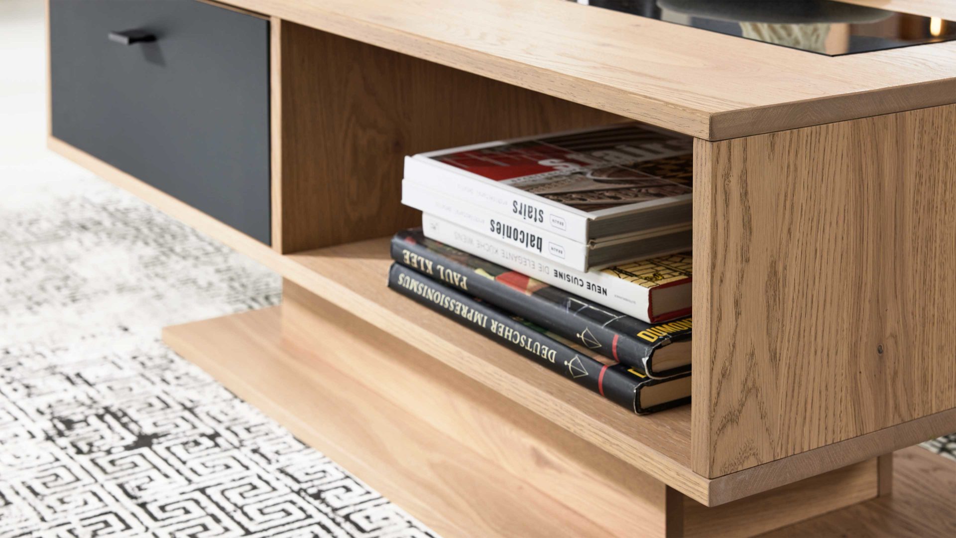 Couchtisch Interliving aus Holz in Holzfarben Interliving Wohnzimmer Serie 2025 - Couchtisch Wildeiche, Anthrazit & Kork - ca. 115 x 65 cm