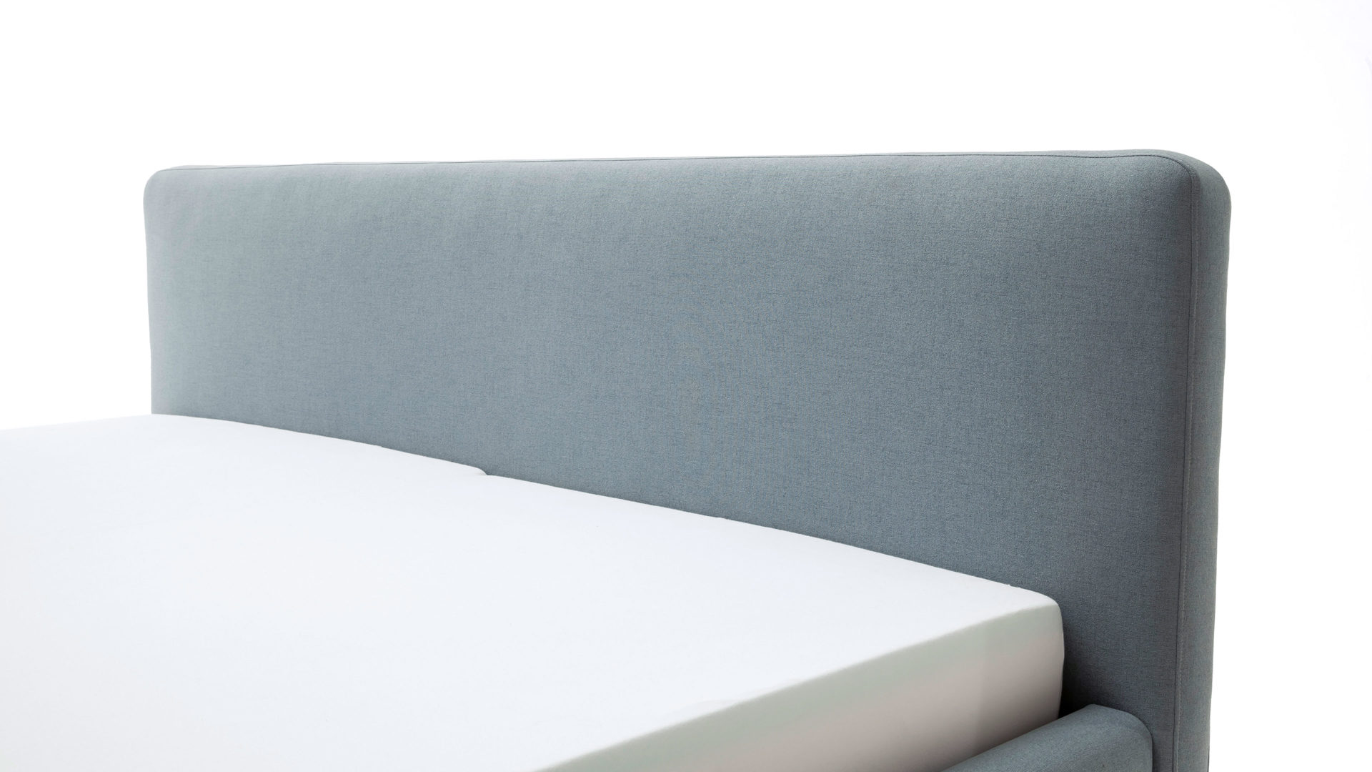 Bettgestell Meise.möbel aus Stoff in Blau Polsterbettgestell Mattis mit Bettkasten eisblaues Flachgewebe Aspen 84 & Holzfüße - Liegefläche ca. 160 x 200 cm