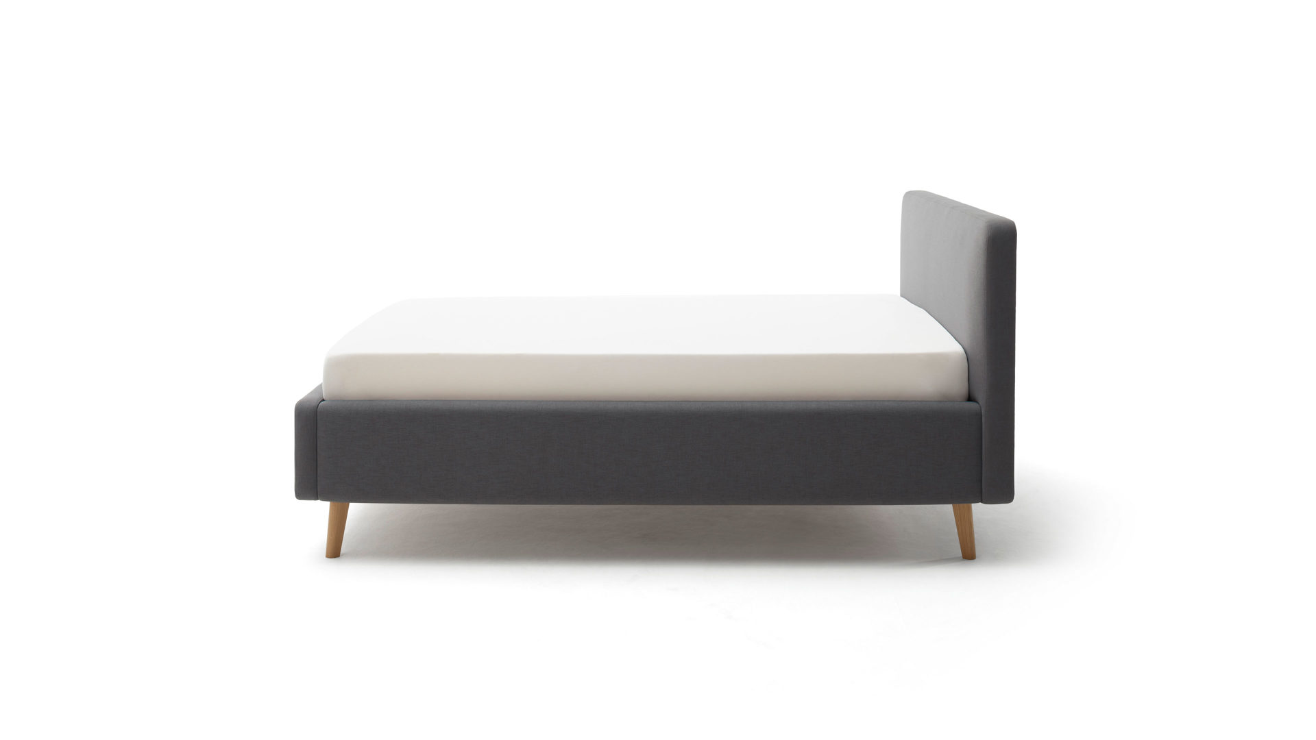 Bettgestell Meise.möbel aus Stoff in Anthrazit Polsterbettgestell Mattis mit Bettkasten anthrazitfarbenes Flachgewebe Aspen 96 & Holzfüße - Liegefläche ca. 140 x 200 cm